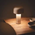 Lampa Stołowa LED 2W Przenośna z Metalu ładowalna 1800 mAh CCT Beżowa Abruzzo 3.webp